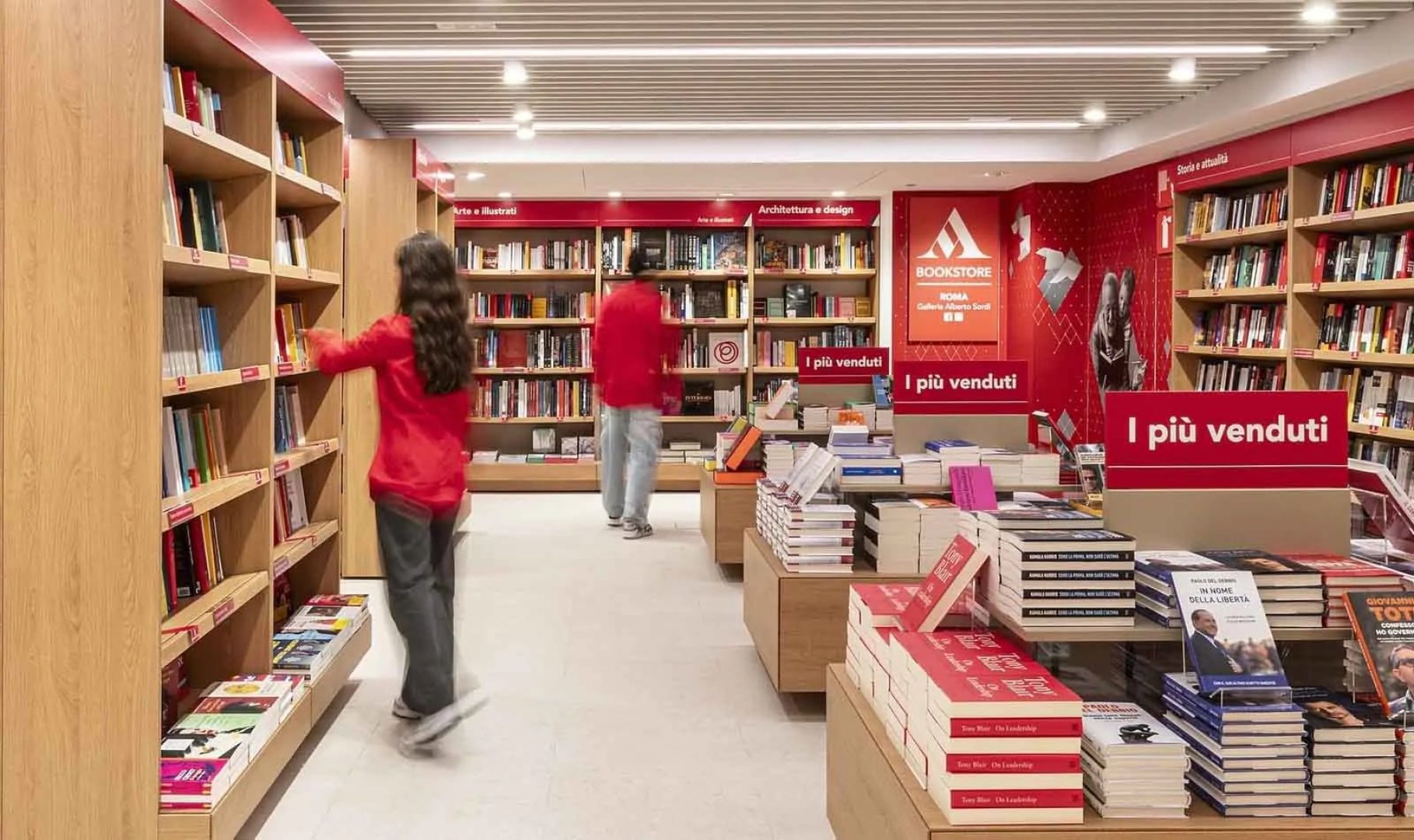 Mondadori Bookstore